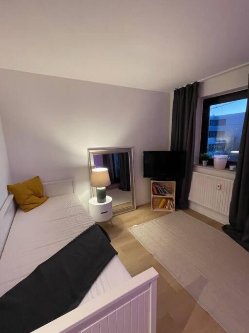 Schickes Apartment Mit Balkon In Düsseldorf Kültér fotó