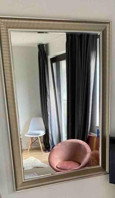 Schickes Apartment Mit Balkon In Düsseldorf Kültér fotó